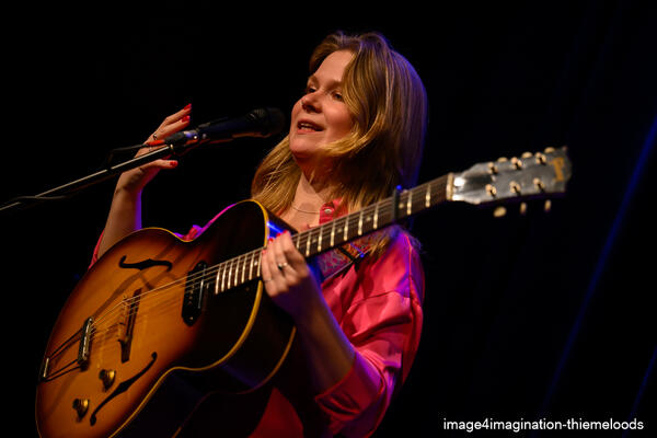 katie spencer - thiemeloods - concertfotografie